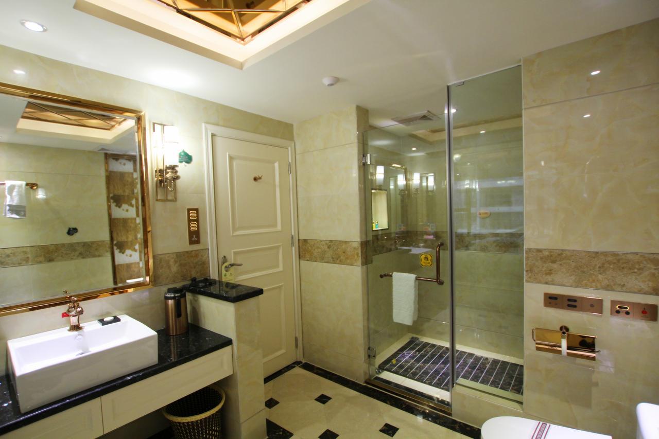 Jin Long Wan Hao Hotel Wuzhou Екстериор снимка